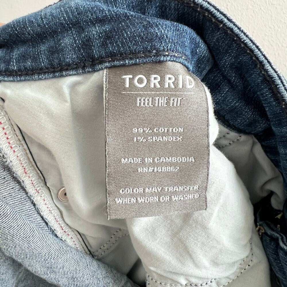 Torrid Bermuda Boyfriend Shorts Women's 20 Vintage Stretch High Rise Denim - Picture 4 of 5